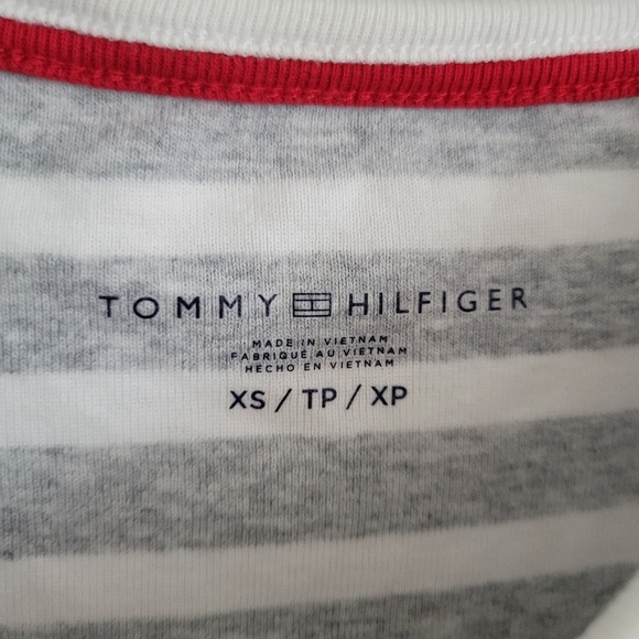Tommy Hilfiger Women's Gray White Red Hem Striped Short Sleeve Tee XS - Picture 3 of 5